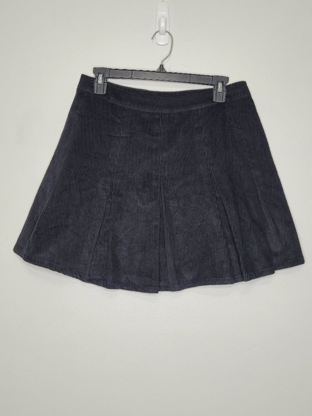 BluIvy black corduroy cute preppy mini skort size medium NWT